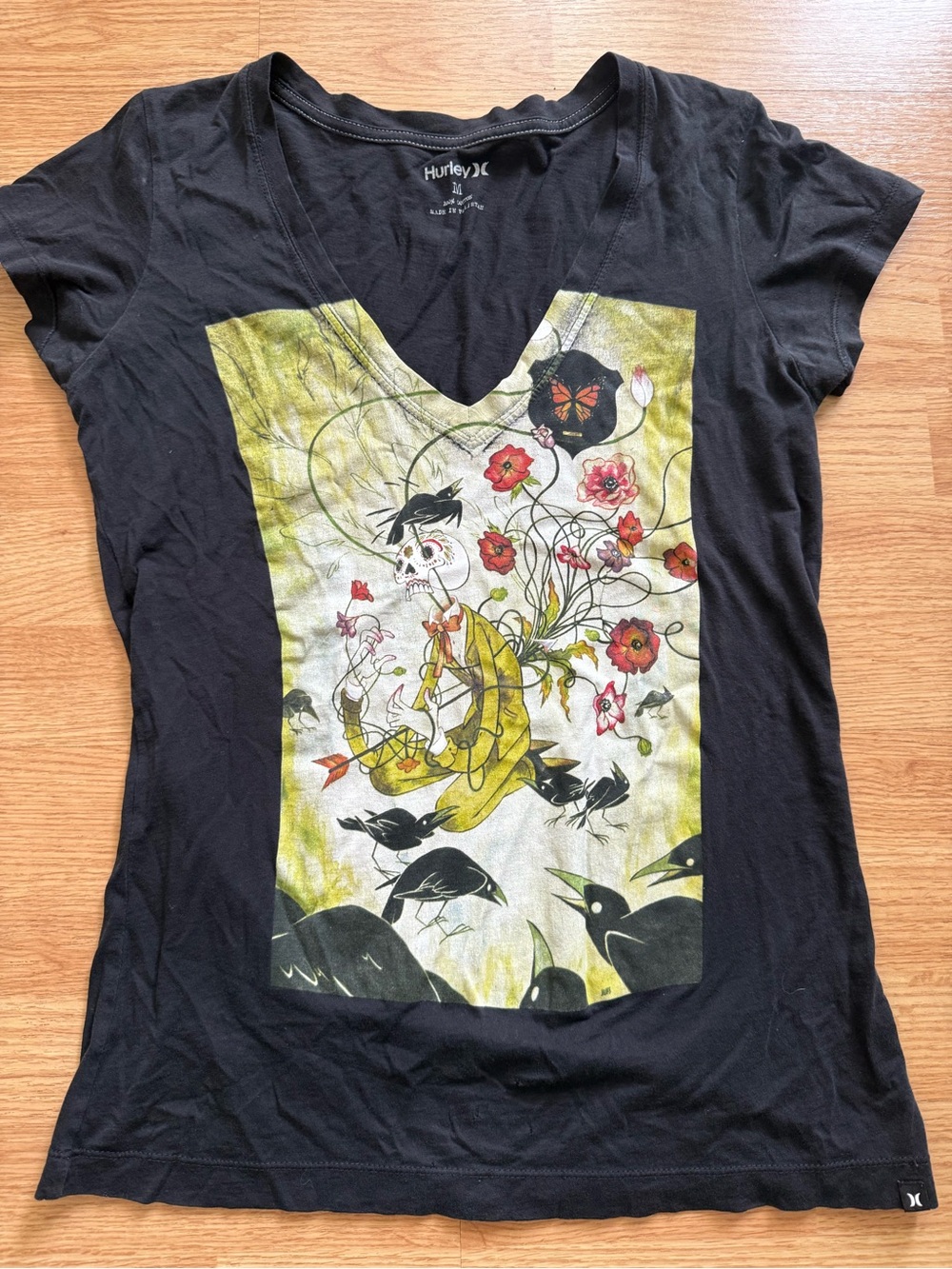 RARE Vintage Hurley x Julian Callos Skeleton Artist Series Graphic V-Neck Tee M